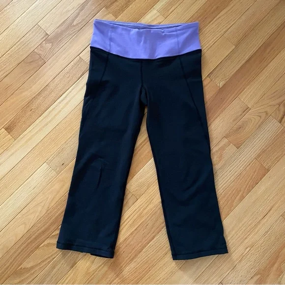 Size 6 Lululemon Gather & Crow Crop Pants. Black & Purple. Split Calf Yoga pant - Picture 1 of 6